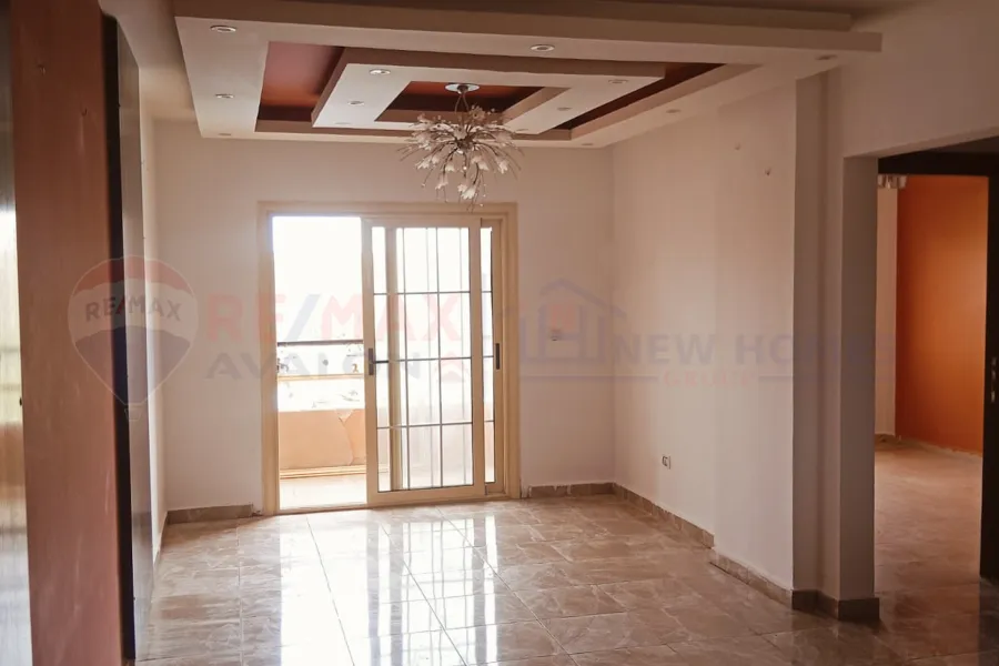 شاليه للبيع (مارسيليا لاند) 105 م