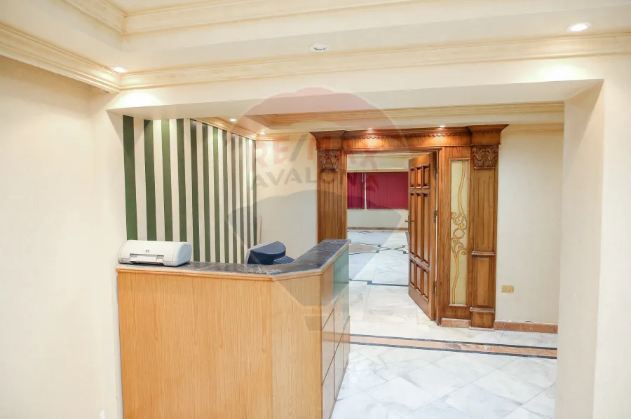 Administrative Unit For Rent 200 m Sidi Bishr (Num.1 From Esawy St.)