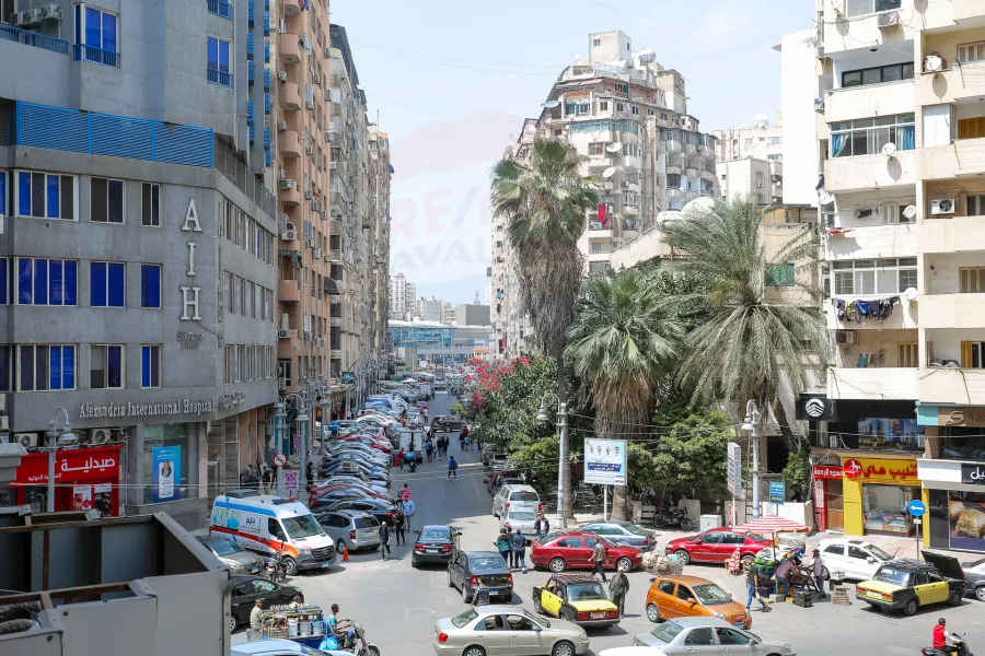 Administrative apartment for rent 125 m Smouha (Bahaa El-Din Al-Ghatouri St.- Brand Building)