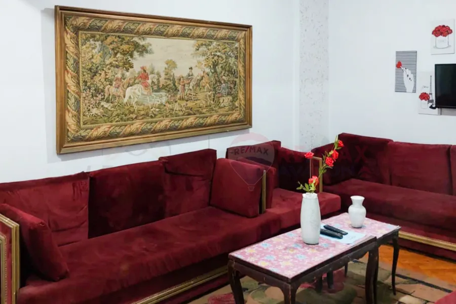 Furnished apartment for rent 175 m Saba Pasha (directly on the sea)