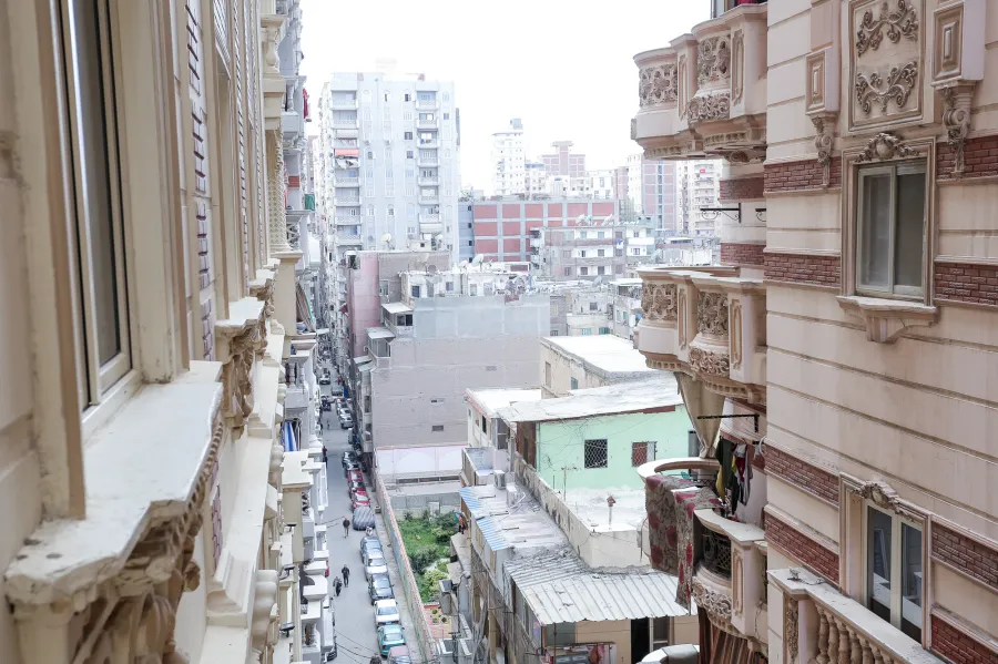 شقة للبيع 100 م محرم بك (ش المحكمة)