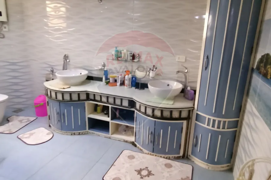 Apartment for sale 330 m Camp Caesar (on the sea)