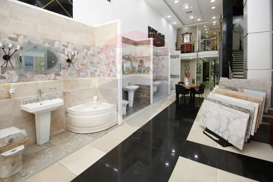 محل تجارى للبيع 2,200 م السيوف (ش جميله بوحريد)