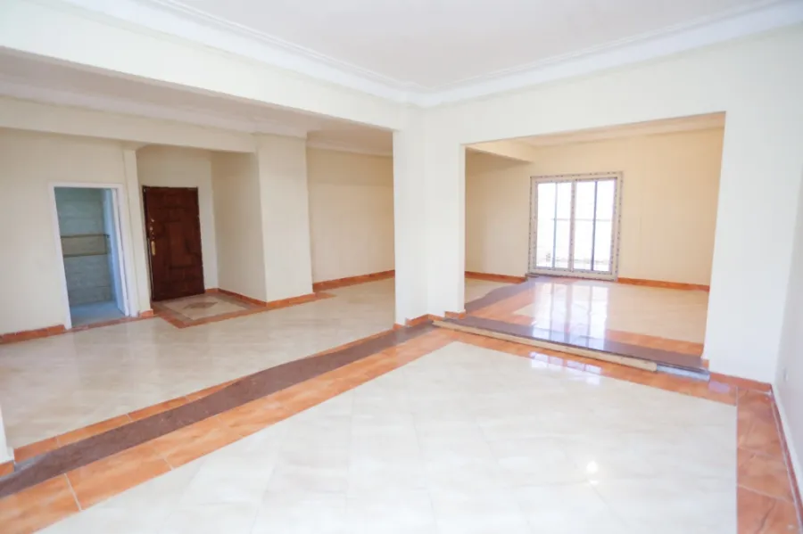 دوبلكس للبيع 270م ميامى - متفرع من ش أسكندر إبراهيم