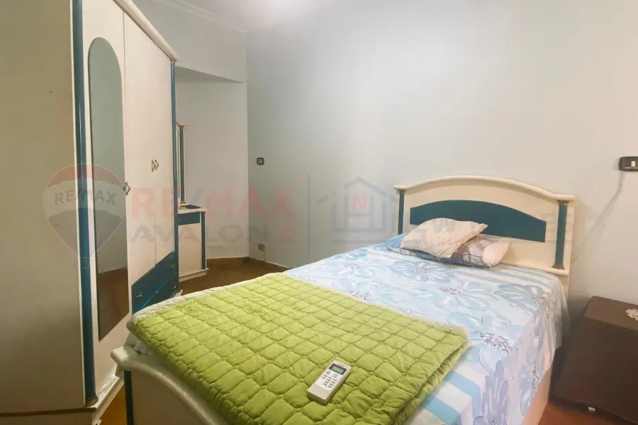 شقة للإيجار المفروش 180 م الحي اللاتيني (ش السلطان حسين - امام ميدان الخرطوم)