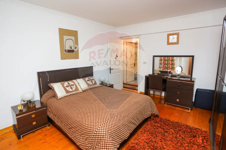 شقة للبيع 150 م سموحة (شارع ألبرت الاول - كومبوند البارون )