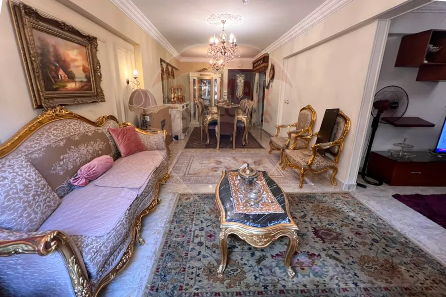 شقة للبيع 129 م سموحة (كومباوند سموحة انترانس)