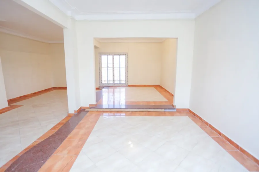 دوبلكس للبيع 270م ميامى - متفرع من ش أسكندر إبراهيم