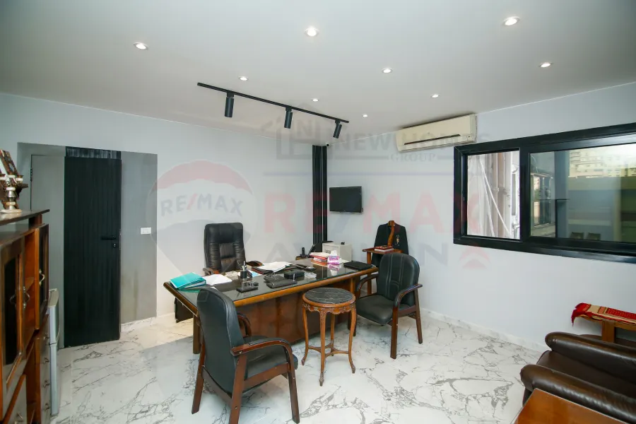 شقة إداري للبيع 175 م الحي اللاتيني (ش فؤاد الرئيسي)