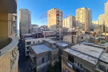 شقة للبيع 144 م سبورتنج (خطوات من البحر)