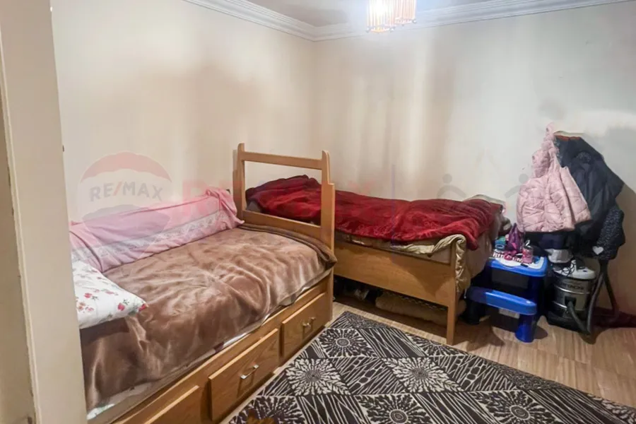 Apartment for sale 100 m in Camp Shizar (the second number from the sea)