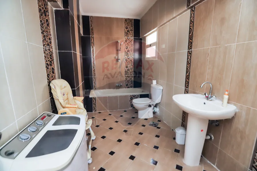 Apartment For Sale 240 m Mostafa kamel (Kirosez towers)