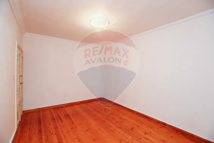 شقة للبيع 160 م كفر عبده ( ش الاسماعيليه )