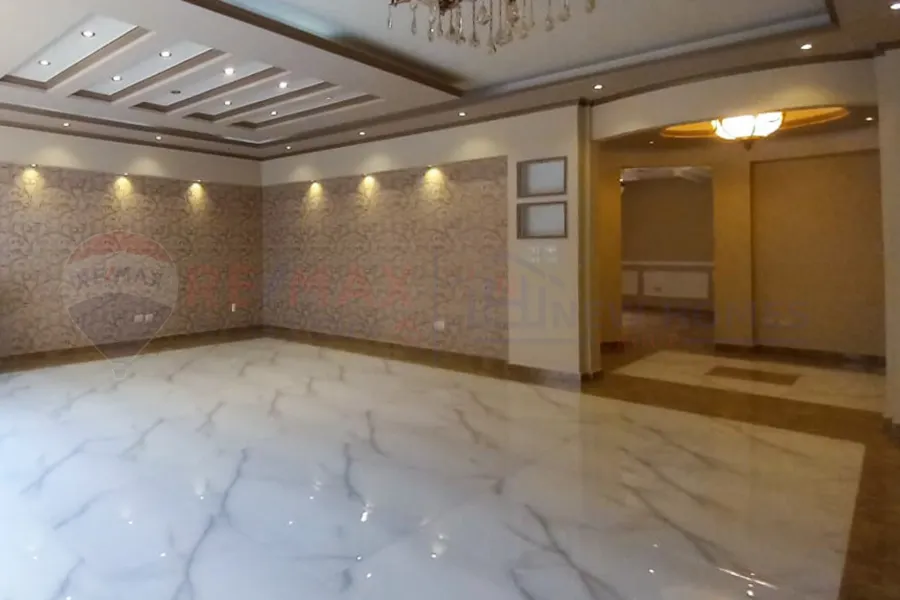 شقة للبيع 205 م رشدي (ش سوريا - برج براند)