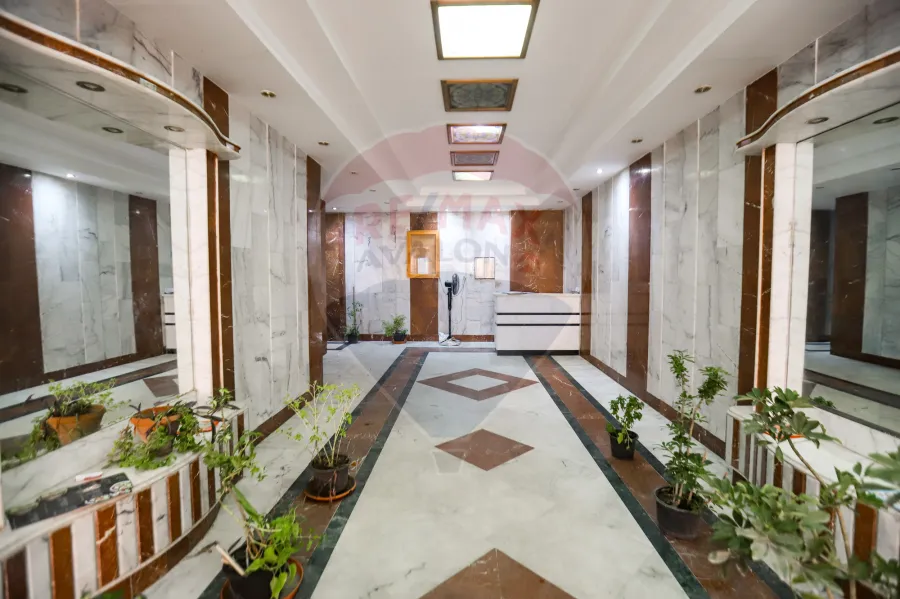 شقة للبيع 200 م لوران  (كومباوند  كيروسيز)