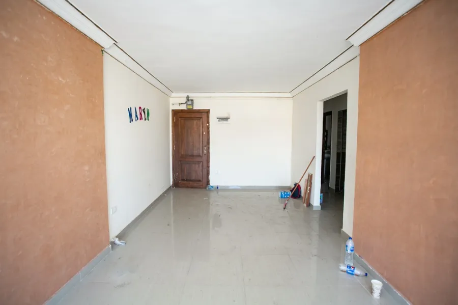 شقة للإيجار130م سبورتنج ( ش أحمد علام )