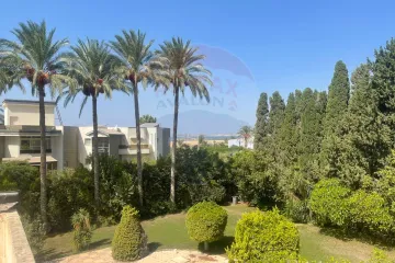 فيلا دوبلكس مسجلة عقد ازرق للبيع 2,150 م كينج مريوط (كومباوند بجوار فندق افريكانا)