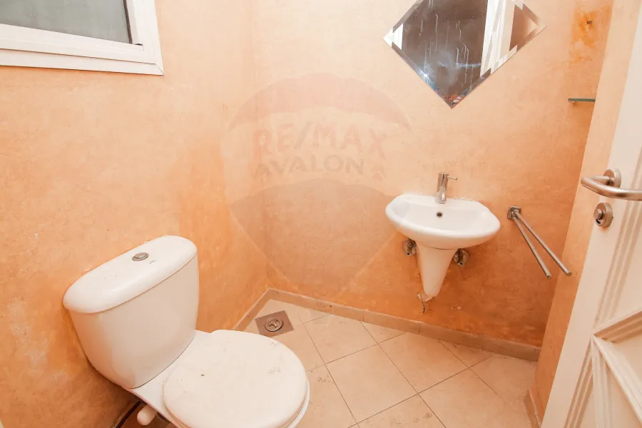 شقة للبيع 270 م كفر عبده (ش الإسماعيلية)