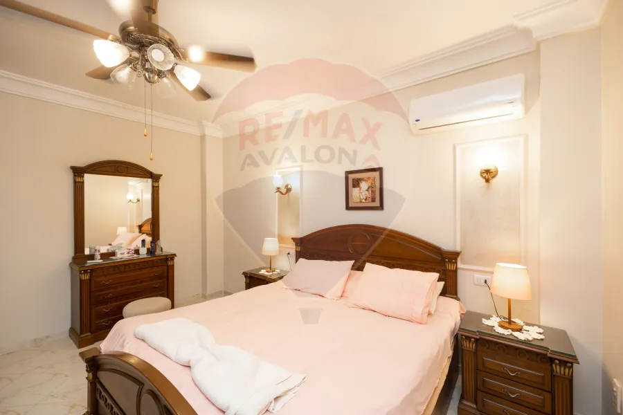 Ground chalet + Garden for Sale north coast (Granada village)