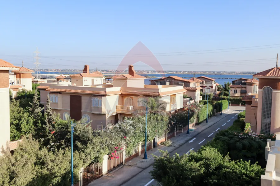 Castle for sale 1200 m King Marriott (Compound AlOrouba Royal)