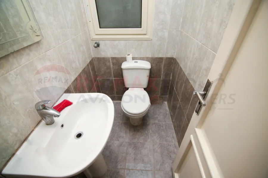 Apartment for rent 200 m Smouha (Albert El Awal St.)