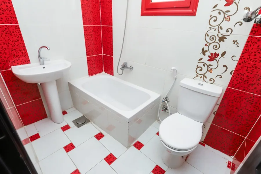 شقة للبيع 155م ميامي (ش  العيسوي  - امام مستشفي مارمرقص)