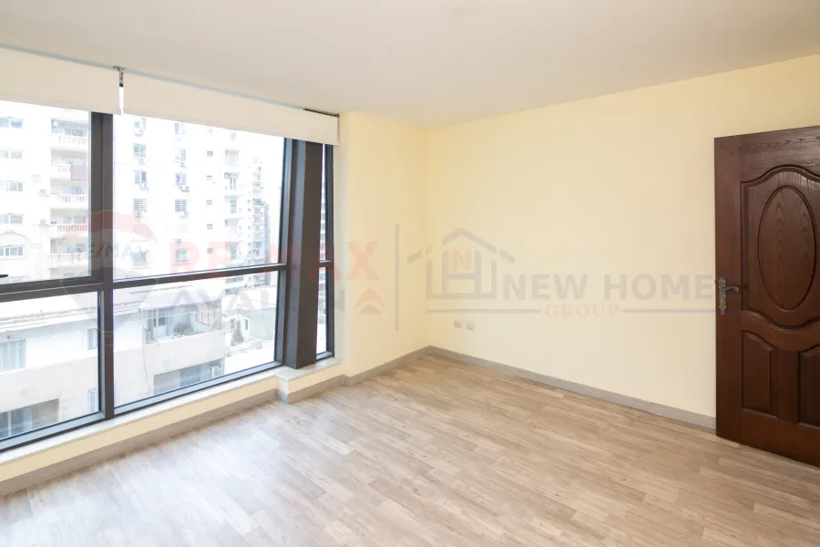 شقة للبيع 193 م لوران (برج انتركونتيننتال فورت)