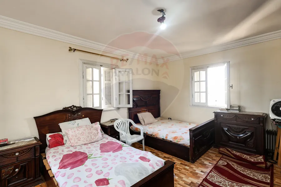 Apartment for sale 210 m + Roof 210 m Sidi Bishr Bahri (el tfola al saeida St)