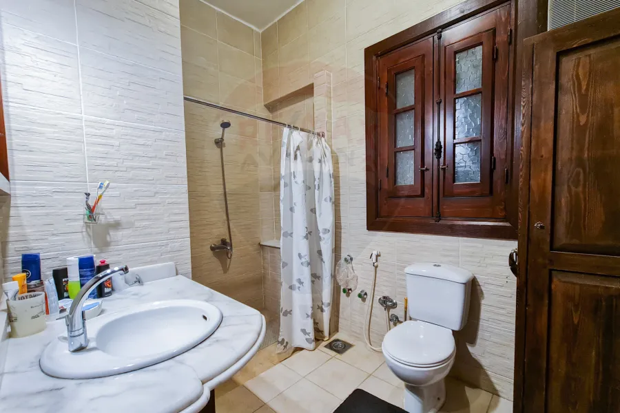 فيلا للبيع 1,650 م كينج مريوط (خلف الديزرت هوم)