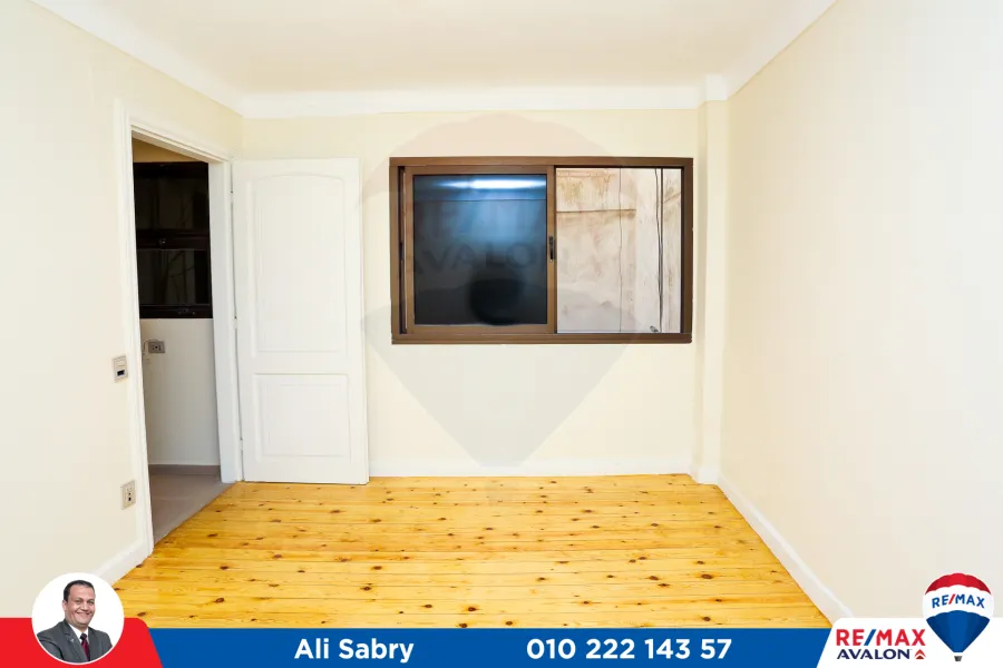 شقة للبيع 165 م مصطفي كامل  (شارع الحرية)