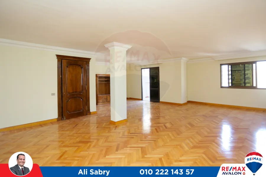 شقة للبيع 165م بسيدى جابر  (تاني نمرة من شارع ابو قير)