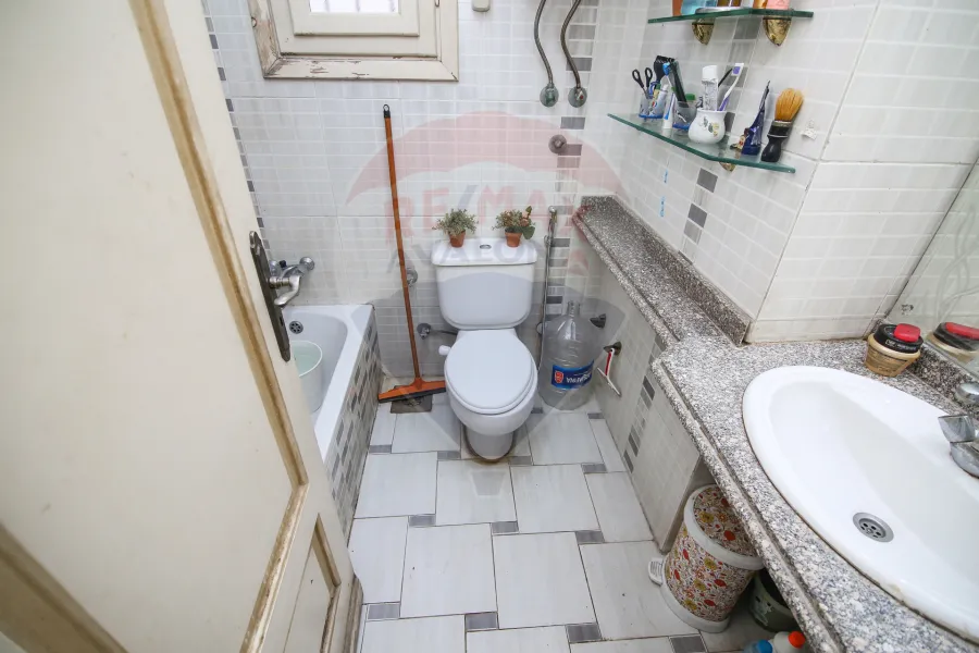 Apartment for sale 215 m Smouha (Kamal El Din Salah St.)