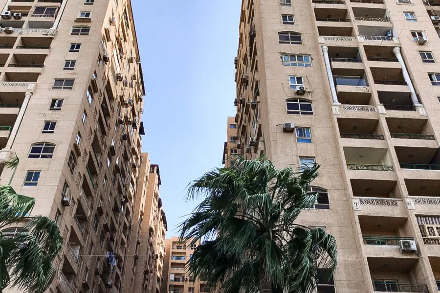 شقة للبيع 145م المندرة (أبراج الحلواني - اعلي كارفور المندرة)