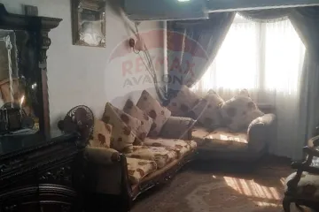 شقة للبيع 135 م ميامي (ش جمال عبد الناصر)