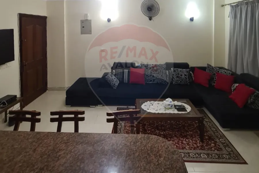 شاليه للبيع (بانجلوس) 80 م