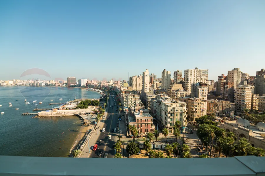 Apartment for sale 205 m (directly on the sea)