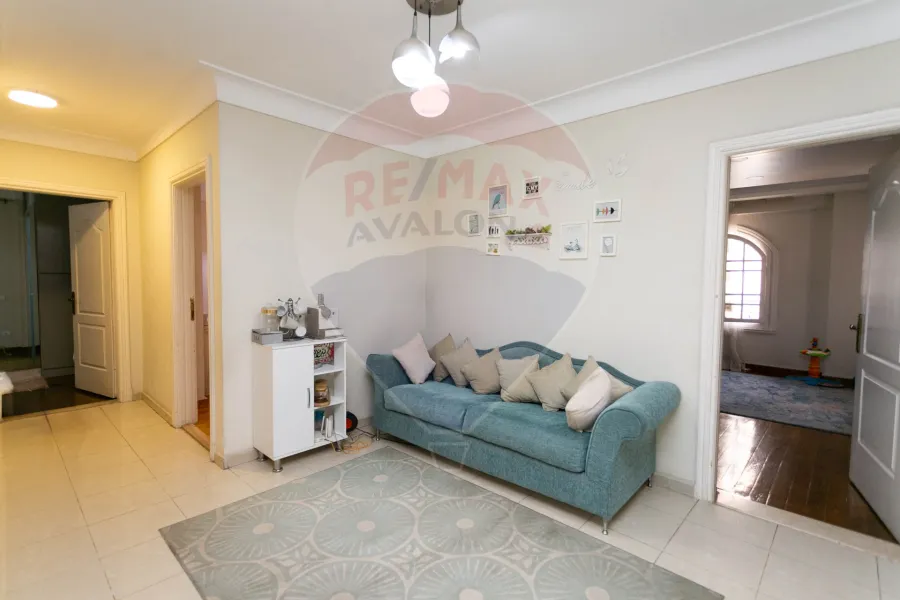 شقة للبيع 266 م سموحة (أمام فندق The Grand Plaza)