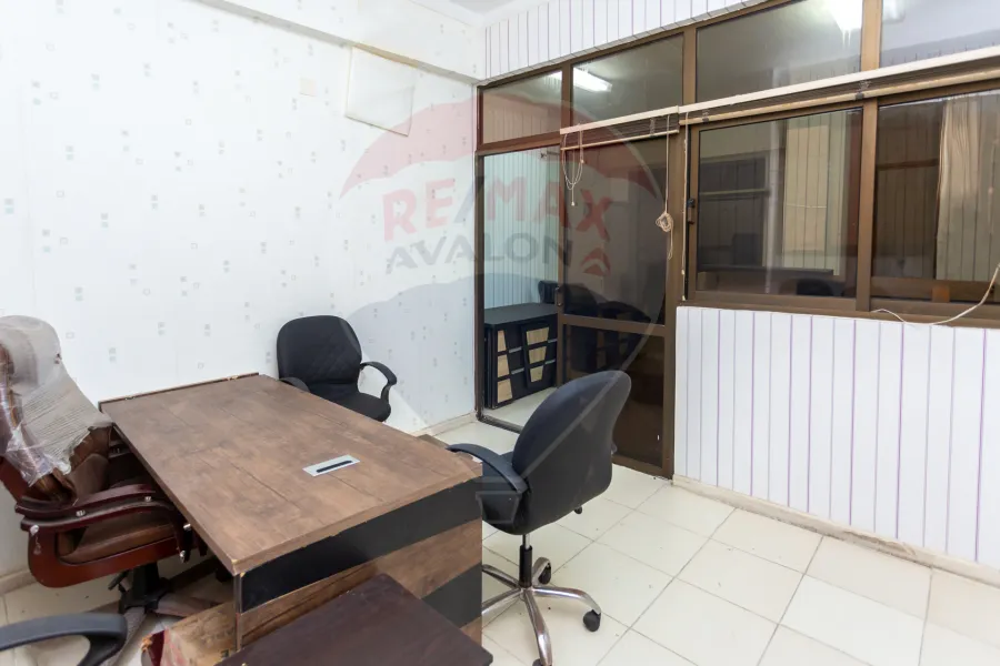 Licensed Administrative office for sale 45 m Smouha (Sidi Gaber Towers)