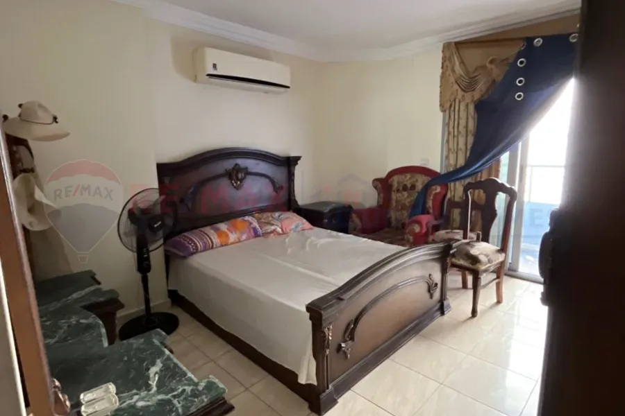 Apartment for sale 140 m Miami (Al-Lawaa Hassan Kamel st.)