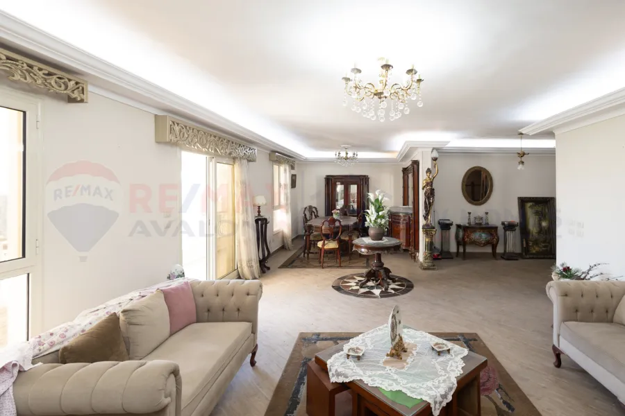 Duplex apartment for sale 320 m Sporting (Ahmed Allam Street - steps from Abu Qir Street)