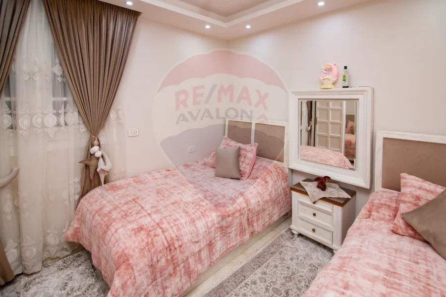 شقة للبيع 150 م ميامي (خطوات من ش العيسوي)