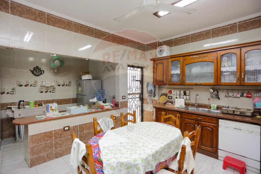 Stand Alone Villa for sale 1,008 m King Mariout