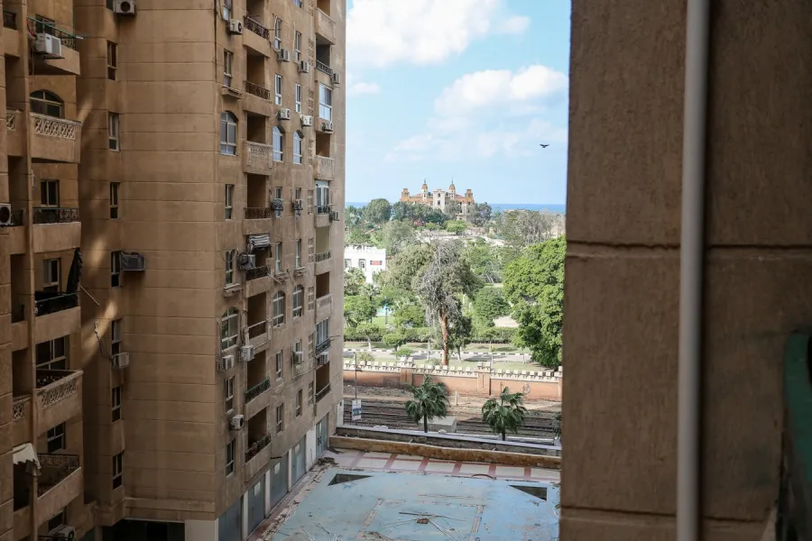 شقة للبيع 145م المندرة (أبراج الحلواني - اعلي كارفور المندرة)