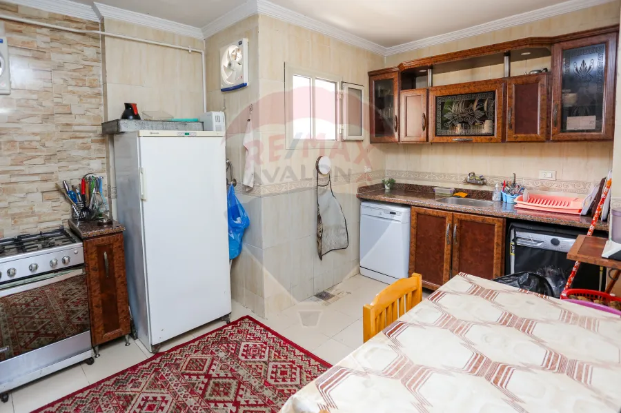 شقة للبيع 600م لوران ( خطوات من ش شعراوي )