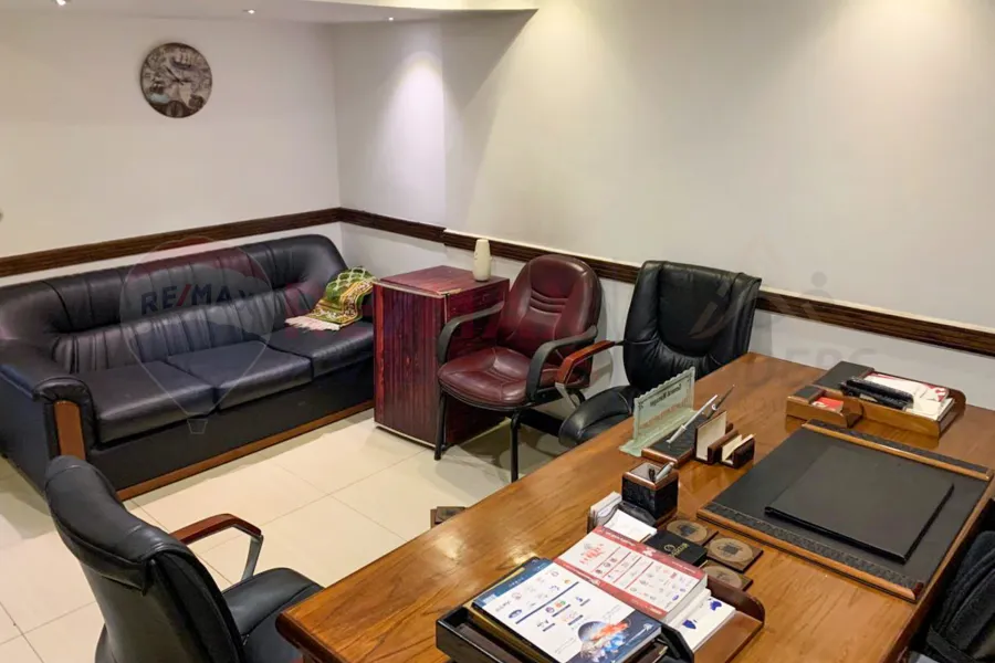 شقة إداري للبيع 50 م سموحة (ش فوزي معاذ)