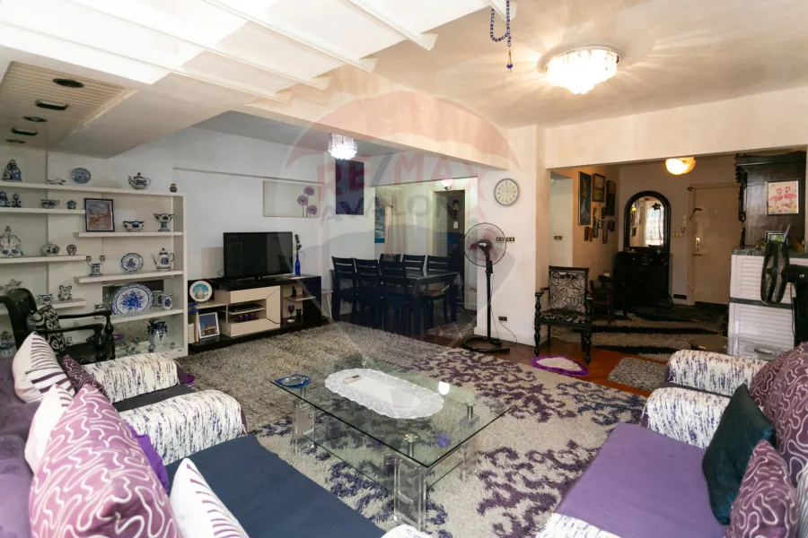 شقة للبيع 135 م سابا باشا (ش مصطفي ابو هيف)