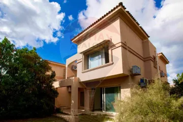 فيلا توين هاوس للبيع 363 م (اليكس ويست)