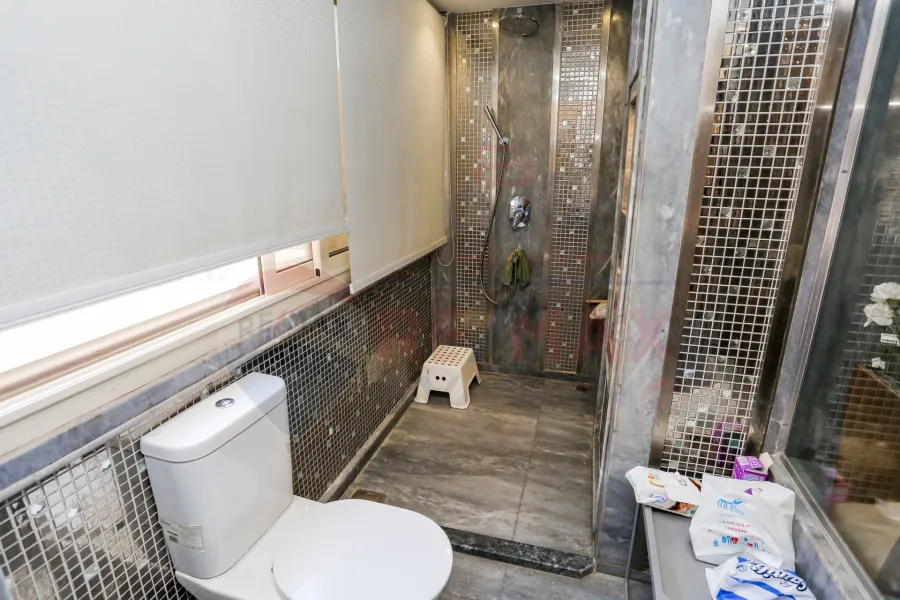 Apartment for Sale 320 m Stanly (Next to Evangelical Church)