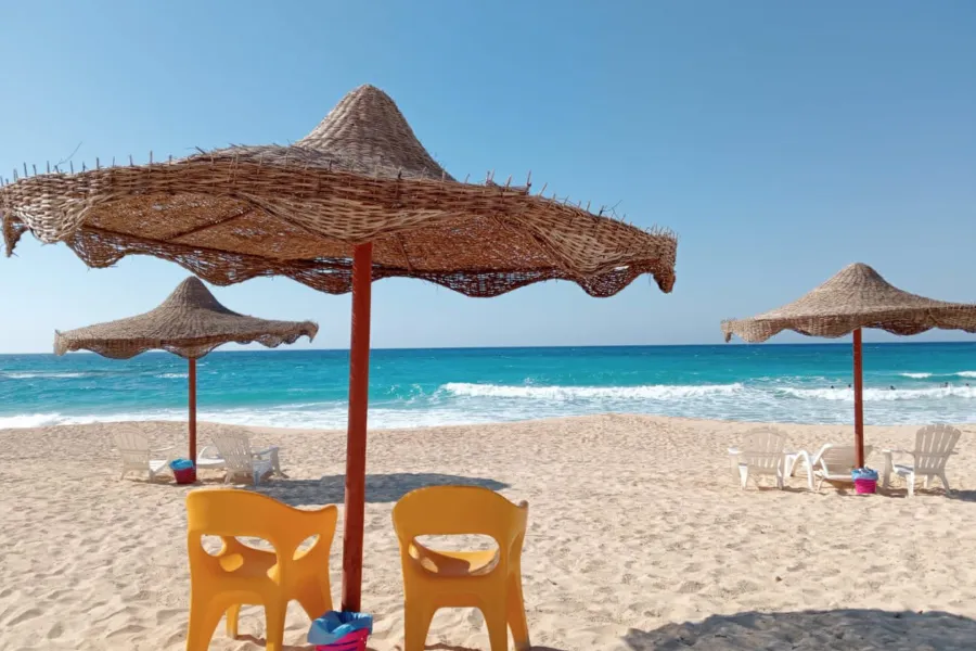 شالية علوي للبيع  (لاميرا بيتش - راس الحكمة) 90 م