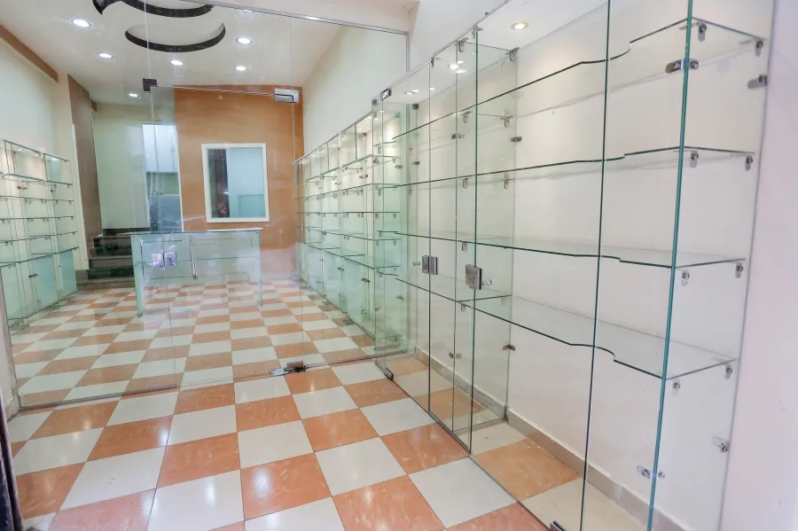 صيدلية للبيع 55 م سموحة ( متفرع من ش ذكى رجب )